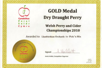 The first award we ever won. The blend was a mixture of Potato Pear and Hendre Huffcap chosen by Arfur Daley who used to make cider with me. Thanks Arfur!